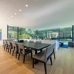 Luxurious 1000M2 Villa With Garden And Pool