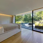 Villa Luxurious 1000m2 With Garden And Pool Brussels