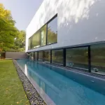 Luxurious 1000m2 With Garden And Pool Villa Brussels