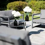 Luxurious 1000m2 With Garden And Pool Villa Brussels