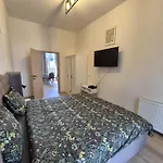 Modern Apartment Near Avenue Louise