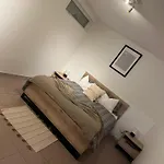 La Belle Etoile De *