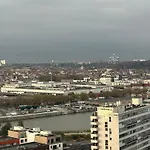 Beautiful Apartment With Panoramic View Of Center With Roof Terrace