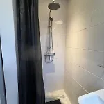 Appartement Confortable Avec Garage Premier Etage Sans Terrasse Brussel
