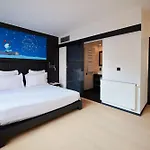 Yooma Urban Lodge