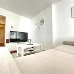 Cosy Duplex - Eu District