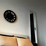 Gasthuis In Guest - Charming Guest In Historic Mansion Brussel