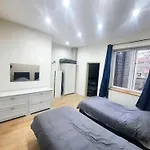 Modern Apartment In Molenbeek Saint Jean / 77 M² / Parking