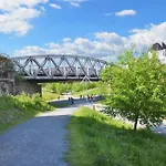 Appartement Modern In Molenbeek-saint-jean / 77 M² / Parking *