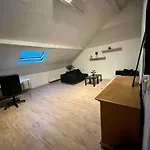 Lumineux Appartement - Quartier Louise