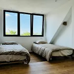 Maison Calme Bien Situee