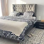 Strelitzyahouse