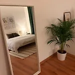 Cozy Private Room With Terrace & Workspace