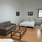Centre De Bruxelles, Studio D