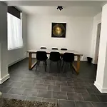 Grand Deux Appartement *