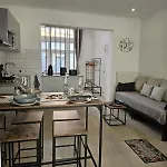 Appartement Proche Du Centre De Bruxelles, Atomium,tour&taxi,ing Arena *
