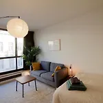 Brand New & Cosy - Louise & Stephanie Area