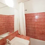 Brand New & Cosy - Louise & Stephanie Area