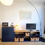 Appartement Brand New & Cosy - Louise & Stephanie Area *