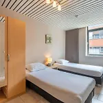 Room In Apartment - One Bedroom Apartment Near North Station