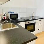 Studio Calme Et Lumineux A Uccle