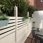 Belle Etage A Stockel With Charming Patio * Brussel