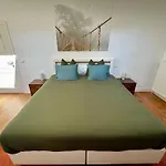 Downtown Spacious Design Loft