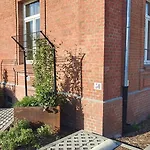 Highgarden - Warm & Cozy