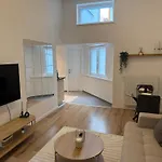 Cozy South-up And Ground Appartement Brussel