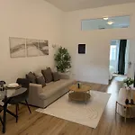 Cozy South-up And Ground Brussel