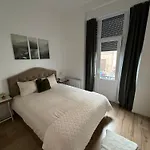 Cozy South-up And Ground * Brussel