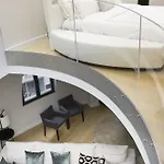 Triplex Penthouse In The Center