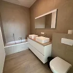 Appartement Splendid Penthouse In Center With Water View