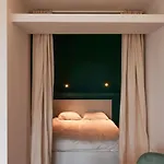 Fernand Cocq Elegant Residence