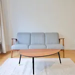 Very Nice & Large Studio-Plasky