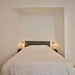 Very & Large Studio-plasky Appartement