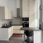 Modern 1 Bedroom And Sofa Bed Appartement *