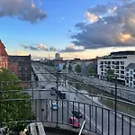 Sleep & Explore Brussels