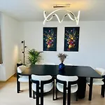 Grand Place View - 2Bd - Exclusive Apartment