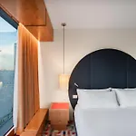 The Standard, Hotel 5*