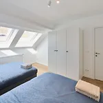 Gallery Louise