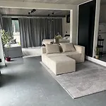 Studio Brussels Airport
