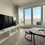 Appartement Sejour Lumineux Avec Balcon *