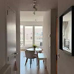 Sejour Lumineux Avec Balcon Appartement *