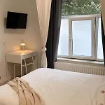 Comfortable Studio 10 Min From Midi Station And 15 Min From Brussels Center