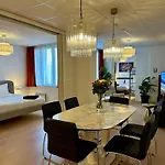 Grand Place - Prime Location 2 Bedroom Apartment