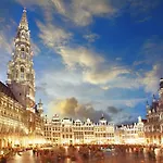 Apartment Near Luxembourg Square, Cleaning Included