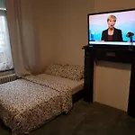 Set Of 3 Flats, 7 Bedrooms, Fully Equipped