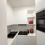 Fully Furnished And Modern Flat - Brussels Center