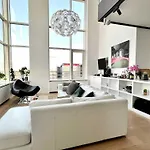 Penthouse 220 M2 Offering A Stunning View Over Brussels
